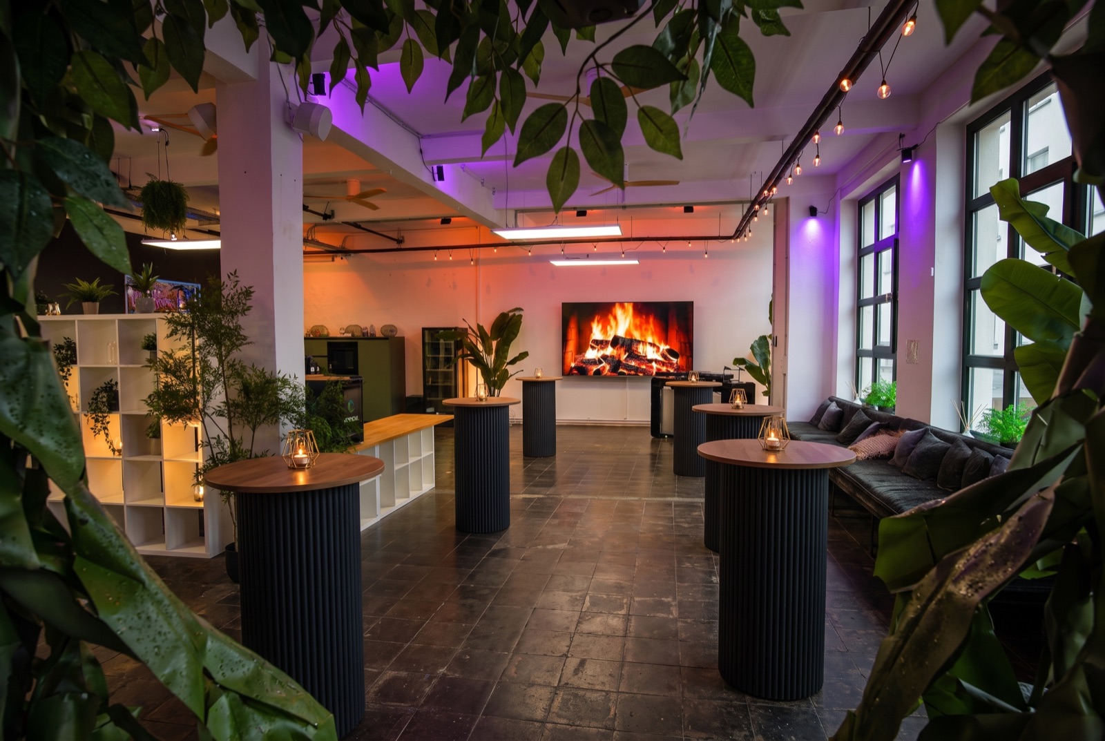 Stehempfang im Loft von 2Bros labs